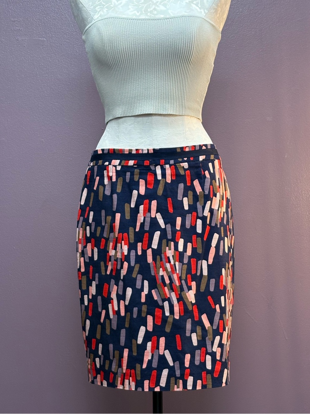 Boden Navy Pencil Skirt with Red, Pink and Cream Dashes Size 8P US
